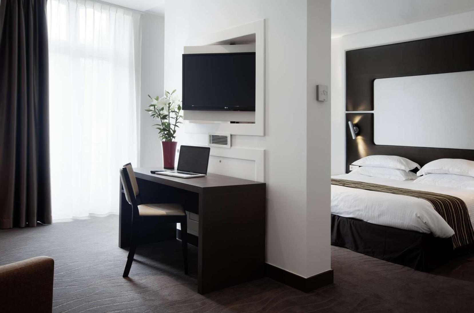 Brit Hotel De Grignan Vichy Luaran gambar