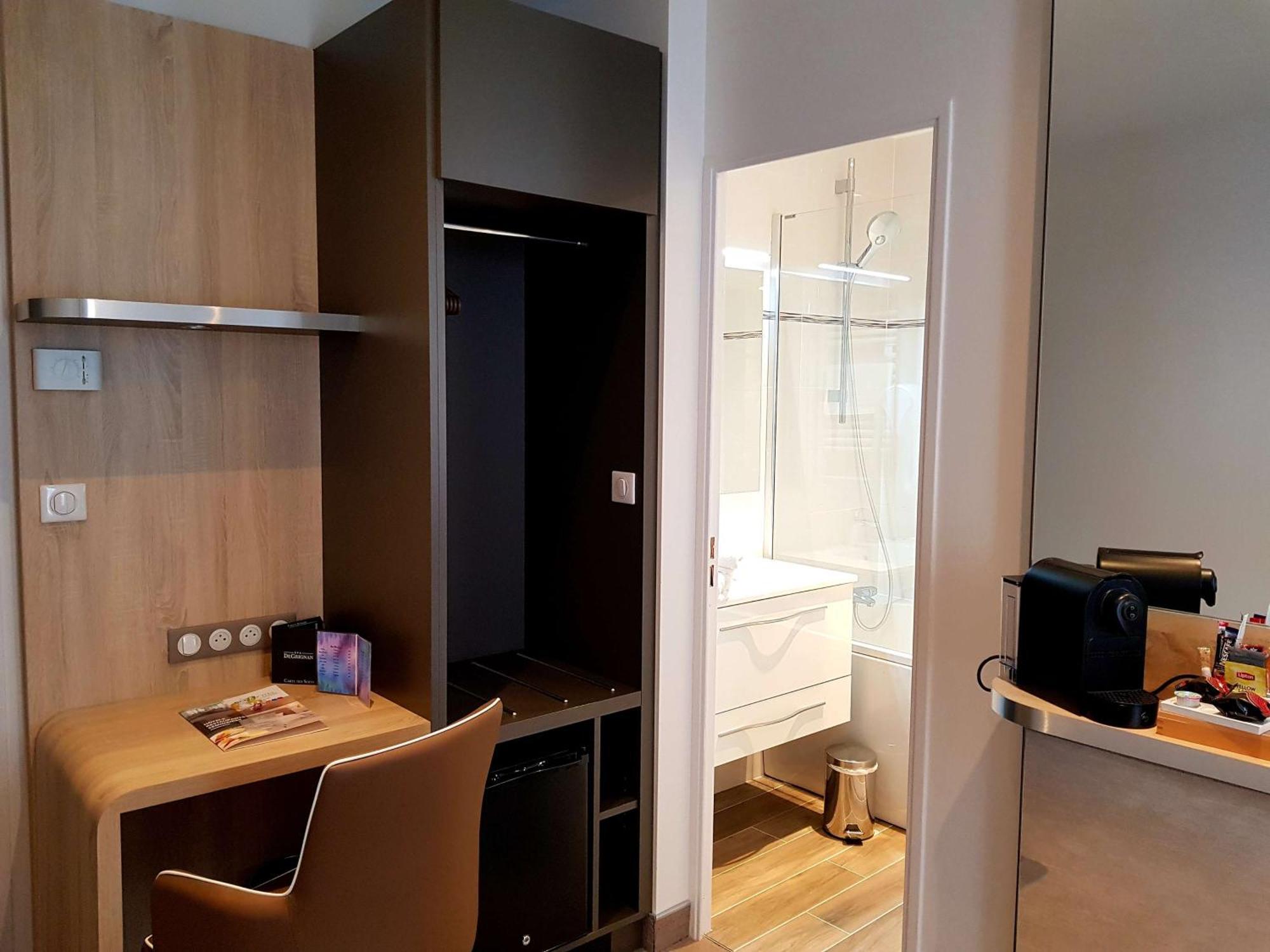 Brit Hotel De Grignan Vichy Luaran gambar