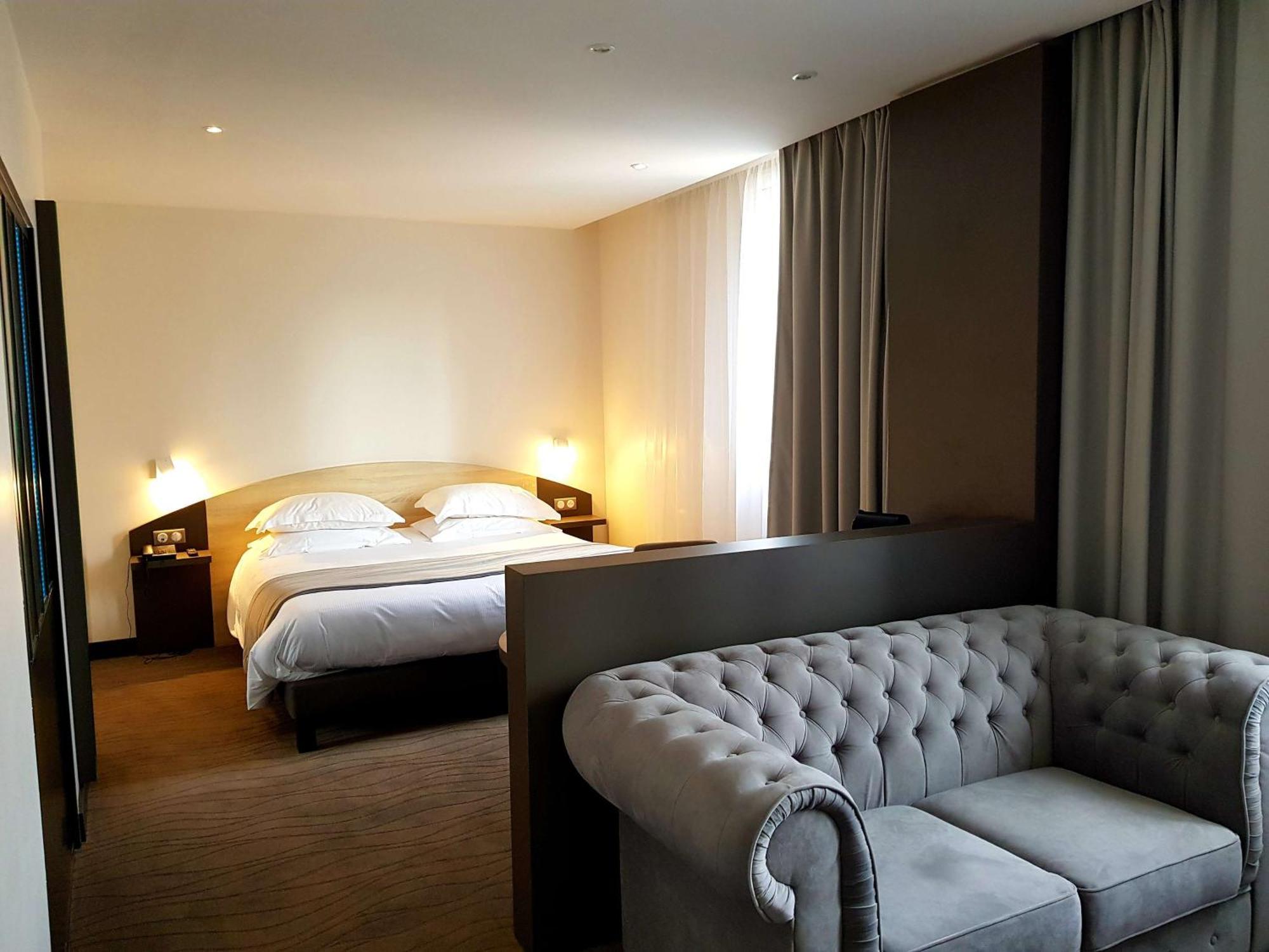 Brit Hotel De Grignan Vichy Luaran gambar