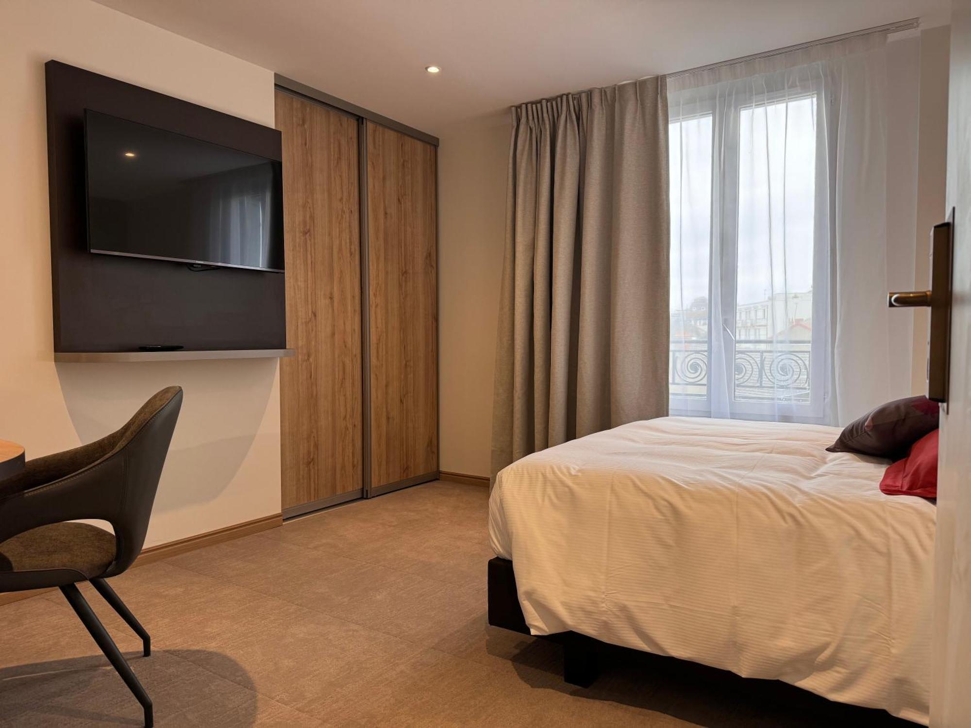 Brit Hotel De Grignan Vichy Luaran gambar