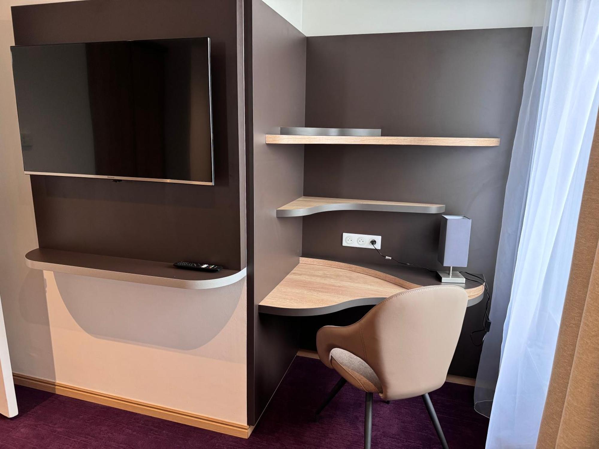 Brit Hotel De Grignan Vichy Luaran gambar