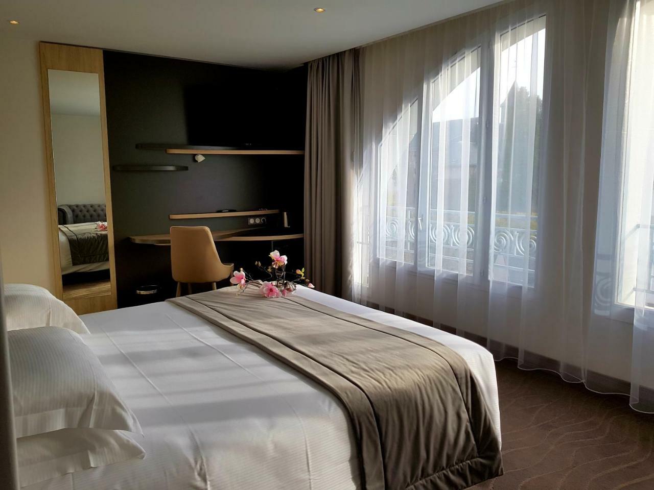 Brit Hotel De Grignan Vichy Luaran gambar